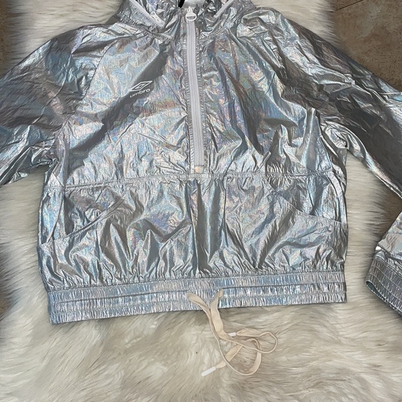 Umbro Iridescent Crop Jacket - Picture 2 of 6